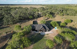 2525 TOMBLIN RD, Bigfoot, TX 78005