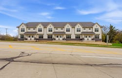 2125 E Howard Ave, Saint Francis, WI 53235