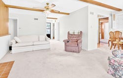 10 Walker Drive, Bloomington, IL 61701