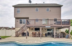 1050 Windy Oak Dr, Pittsburgh, PA 15239