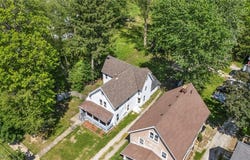1004 EAST AVENUE, ELYRIA, OH 44035