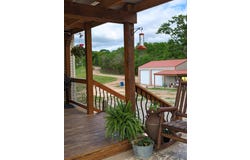 27196 Farm Road 2120, Cape Fair, MO 65624