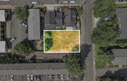 211 S LOCUST St, Canby, OR 97013