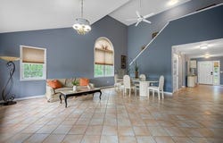 90 Sturbridge Hills Rd, Sturbridge, MA 01566