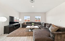 3040 Renault Court, Redding, CA 96002