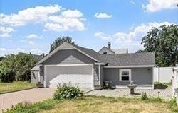 24 Brouilette St, Chelmsford, MA 01863