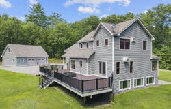 8 Badger Lane, Readfield, ME 04355