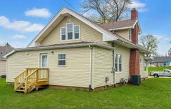 413 4th Street, Gladbrook, IA 50635