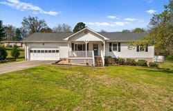 63 Debra Lane, Ringgold, GA 30736