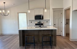 213 E Hanscom St, Derby, KS 67037
