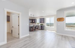 856 E Autumn Ave, Hermiston, OR 97838