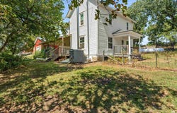 1197 E 100 Road, Berryton, KS 66409