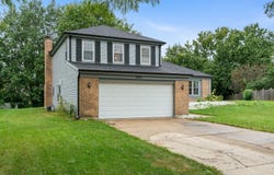 1465 Jasper Drive, Wheaton, IL 60189