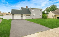 12 Squirrel Lane, Levittown, NY 11756