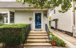 30 Astor Place, Williston Park, NY 11596