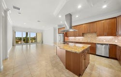 21450 Strada Nuova Cir, ESTERO, FL 33928