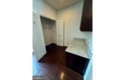 22885 EILEEN Square, STERLING, VA 20166