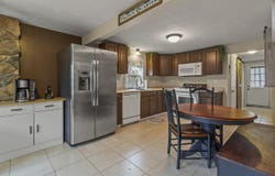 10 3rd Avenue, Wareham, MA 02571