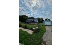 612 W Jefferson Avenue, Fairfield, IA 52556