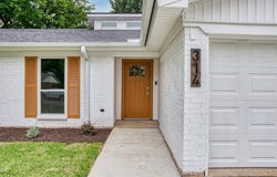 314 Sixpence Lane, Euless, TX 76039
