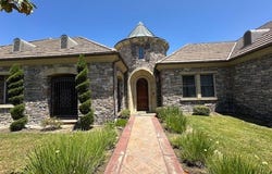 25351 MUSTANG Drive, Laguna Hills, CA 92653