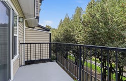 10525 NE CEDAR FALLS Loop, Hillsboro, OR 97006