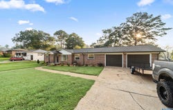 2009 Argyle Way, Gadsden, AL 35901