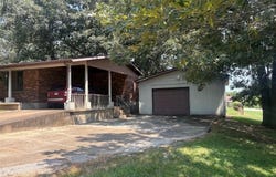 62 County Road 481, Poplar Bluff, MO 63901
