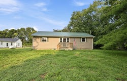 137 Blake Lane, Berry, KY 41003