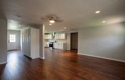 240 Boston, Nederland, TX 77627
