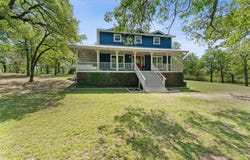 218 Leisure Ln, Cedar Creek, TX 78612