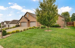 992 N Cedar Ridge Avenue, Springfield, MO 65802