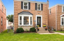 5037 N Newcastle Avenue, Chicago, IL 60656
