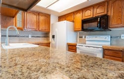 129 Country Lane Loop, Payette, ID 83661