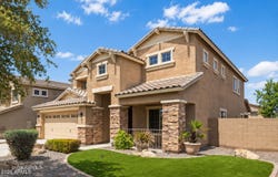 2946 E SANTA FE Lane, Gilbert, AZ 85297