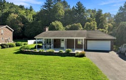 146 Huntington Rd, Russell, MA 01071
