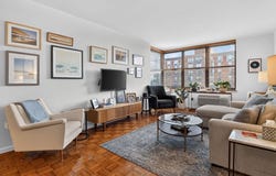2 CONSTITUTION CT, Hoboken, NJ 07030