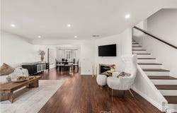 18333 Hatteras, Tarzana, CA 91356