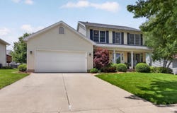 1324 Kenneth Drive, Bloomington, IL 61704