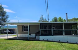 60 Pine Avenue, Franklin, NC 28734