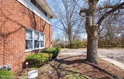 2604 Rochester Road, Royal Oak, MI 48073
