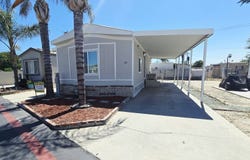 1445 w florida ave, Hemet, CA 92543