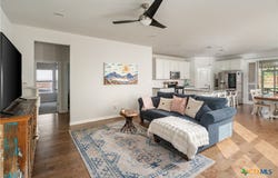 348 Lacey Oak Loop, San Marcos, TX 78666