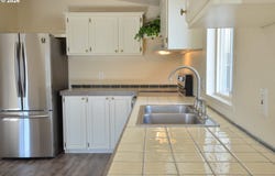 1699 N Terry St, Eugene, OR 97402