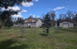 2074 E 36th Street, Idlewild, MI 49642