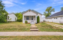 512 9th Street, Monett, MO 65708