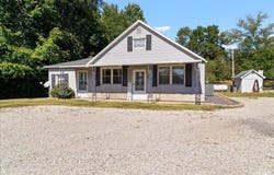 305 E ST RD 64, Winslow, IN 47598