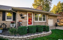 1111 S 8TH Street, Pekin, IL 61554