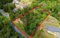 717 CEDAR MEADOW DR, NELLYSFORD, VA 22958