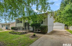 1821 Denton Drive, Springfield, IL 62702